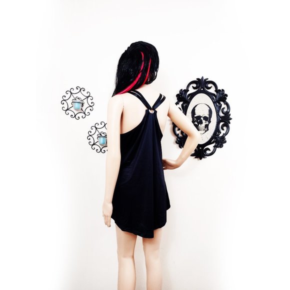 Butterfly Printed Shoulder Tie Top - Picture 3 of 4